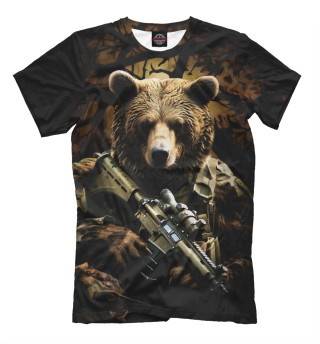 Медведь солдат в дремучем лесу